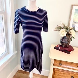 Structured T-Shirt Dress Navy & Tan - M